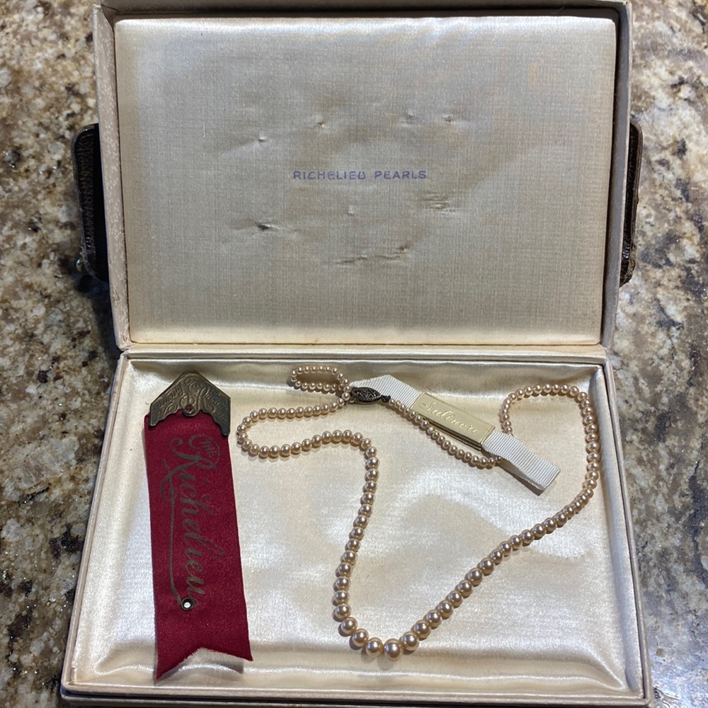 Vintage early 1900’s Richelieu Graduated Pearl Necklace